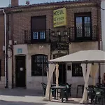 Penzion Restaurante Ceres Magaz De Pisuerga